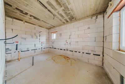 Casa De Vanzare Horia 5 Camere - 17