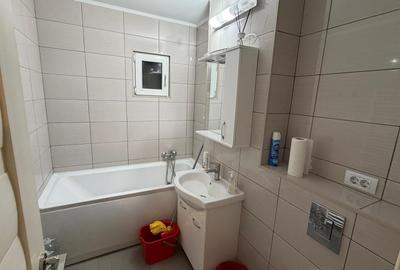 Apartament cu 3 camere decomandat, mobilat în Dacia - 9