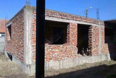 Casă cu 5 camere cu Teren 1700 Mp în Ciacova - 6