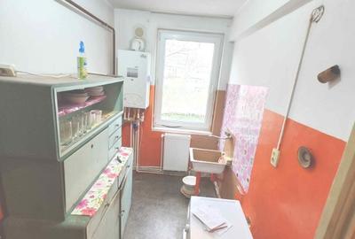 Apartament 2 camere bun de renovat intrarea Liberta?ii, Caracal. - 5