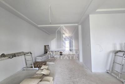 Jumatate de duplex pe parter cu 3 camere si 2 bai, Sag - 7