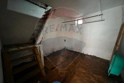 Casă cu 4 camere cu Teren 2144 Mp în Șeitin - 13