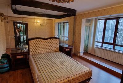 Apartament cu 3 camere decomandat în Drumul Taberei - 29