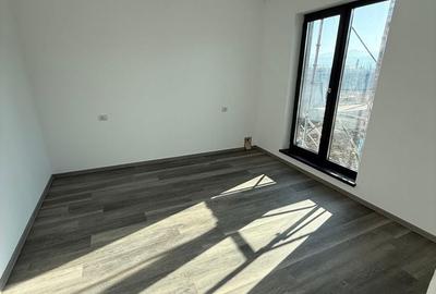 Casă cu 4 camere în Central - 2
