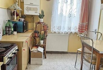 Apartament cu 2 camere decomandat în 7 Noiembrie - 4