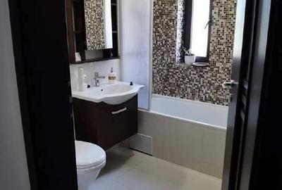 Apartament cu 2 camere si curte - 1