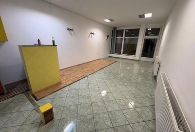 Spațiu comercial, de 90 mp, în Livada - 7