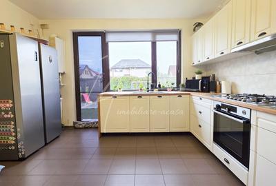 Stil, confort si liniste - casa perfecta pentru familia ta - 30