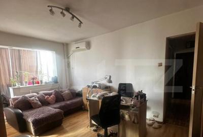 Apartament 3 camere, etaj 3, Craiovita, zona Niela, - 1