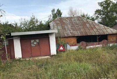 Casă cu 3 camere cu Teren 2600 Mp în Bradu - 1