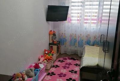 Apartament cu 3 camere semidecomandat în Central - 3