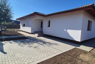 Casa solida intrare Bod din Sanpetru,langa Campus,  teren generos - 9