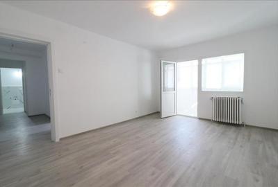 Apartament cu 2 camere decomandat în Central - 1