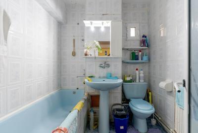 Apartament spațios, modernizat, 2 camere – Bd. Cosminului - 36