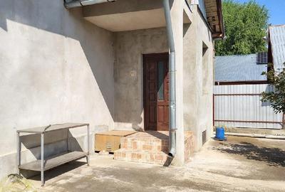Casă cu Teren 917 Mp în Stâlpu - 4