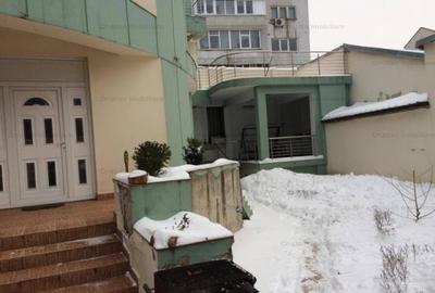 Casă cu 6 camere cu Canalizare în Apollo - 2