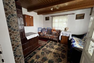 Casă cu 2 camere cu Canalizare în Miron Costin - 6