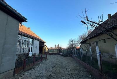 Casă cu 6 camere cu Teren 1498 Mp în Variaș - 9