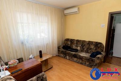Apartament cu 3 camere semidecomandat în 23 August