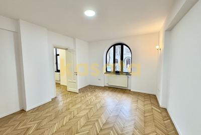 Casă individuală cu 10 camere cu Canalizare în Capitale - 2