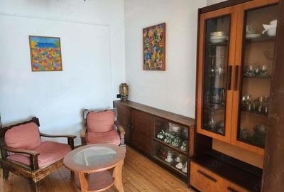 Apartament cu 3 camere în Circumvalațiunii