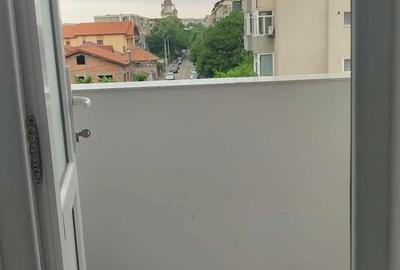Apartament cu 2 camere decomandat în Central - 4