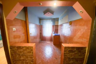 Apartament 3 camere, 50.50 mp, zona Rovine - 2