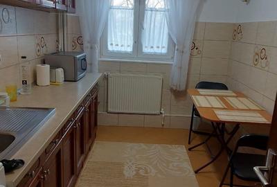 Apartament cu 2 camere decomandat în Central - 2