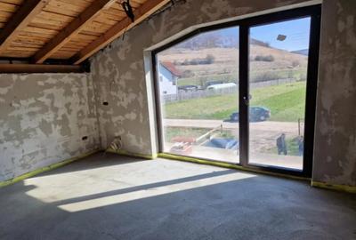 Casă cu 4 camere cu Teren 800 Mp în Central - 6