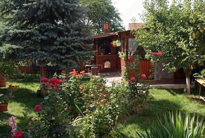 Casă cu 5 camere cu Teren 576 Mp în Roman - 4