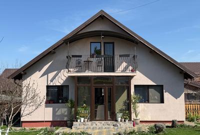 Casă cu 4 camere în Lunca Cetățuii