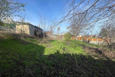 Teren Construcții intravilan de 521 mp, în Est - 2