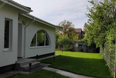 Casă cu 3 camere cu Teren 450 Mp în Tunari
