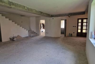 Casă cu 4 camere în Măgura - 2