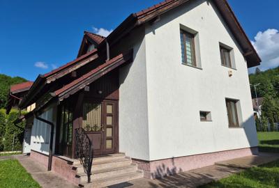 Casă cu 3 camere cu Teren 500 Mp în Noua - 1