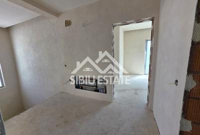 Casă individuală cu 4 camere cu Canalizare în Exterior Vest - 12