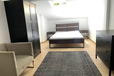 Apartament cu 3 camere decomandat în Centrul Civic