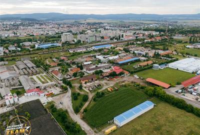 FILM! 4.600mp,aria industriala,utilitati aproape:hala,depozi - 4