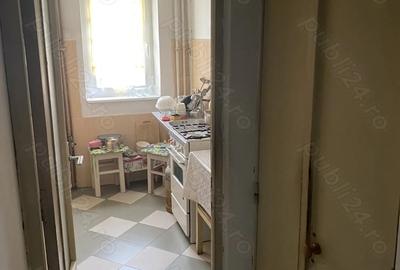 Apartament cu 3 camere semidecomandat în Central - 4