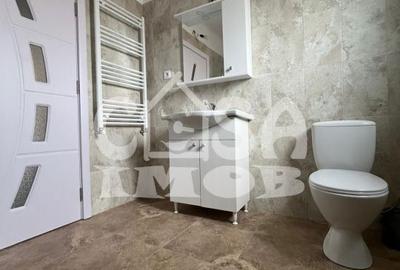 Casă cu 6 camere cu Teren 1100 Mp în Central - 14