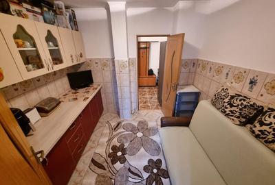 Apartament zona km 4-5 - 3
