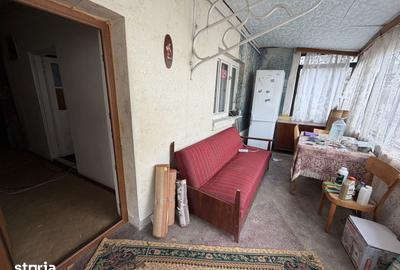 Casă cu 6 camere cu Teren 395 Mp în Central