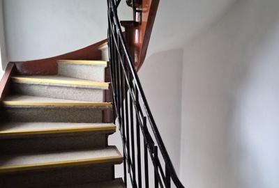 Casă individuală cu 9 camere cu Canalizare în Moșilor - 8