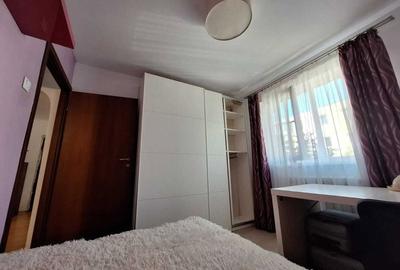 Apartament cu 2 camere decomandat în Titan