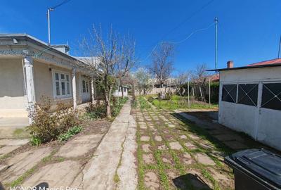 Casă cu 4 camere în Independența - 8