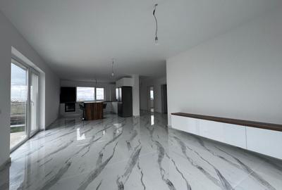 Casă individuală cu 3 camere cu Canalizare în Sânpetru - 1