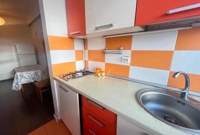 Garsoniera decomandata cu balcon zona Vasile Aaron - 12