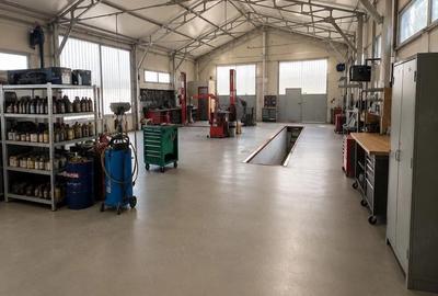 Spațiu comercial, de 400 mp, în Central - 1
