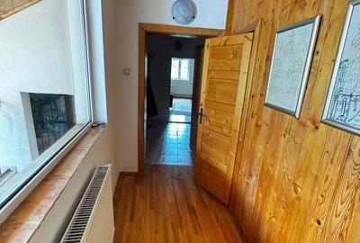 Casă individuală cu 5 camere cu Canalizare în Titulescu - 13