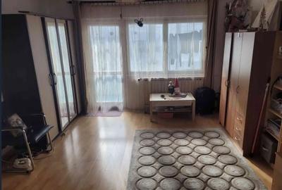 Garsonieră decomandată, mobilată în Decebal - 2